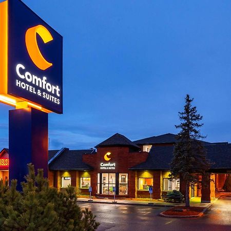Comfort Hotel & Suites Peterborough Exterior photo